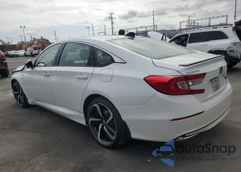 2022 Honda Accord Hybrid Sport из США, поврежденный, VIN 1HGCV3F26NA047321